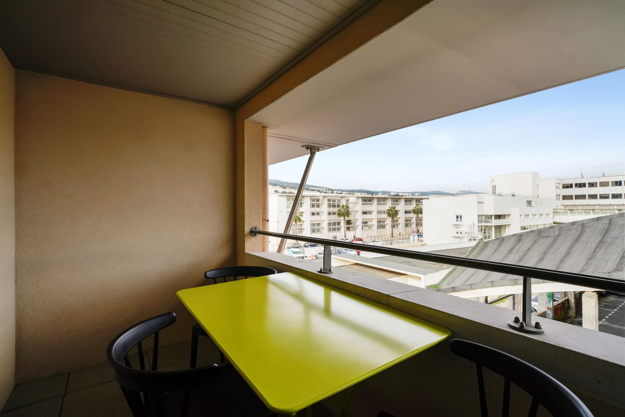 Apartahotel Appart’city Confort – Côté Port