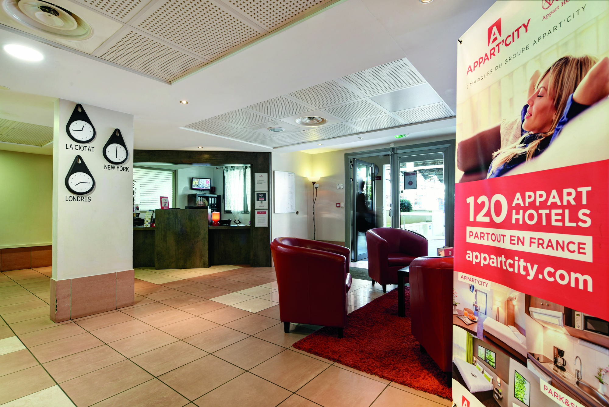 Apartahotel Appart’city Confort – Côté Port